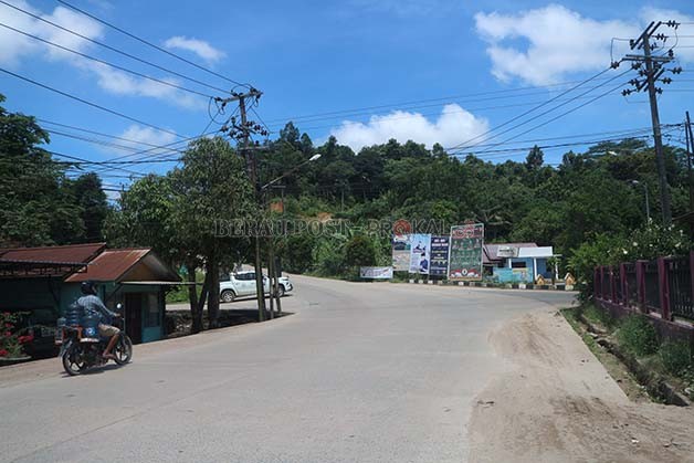 MASUK PERENCANAAN: Tanjakan Jalan Sultan Agung tepatnya yang berada di samping Taman Makam Pahlawan (TMP) direncanakan bakal dipreservasi.
