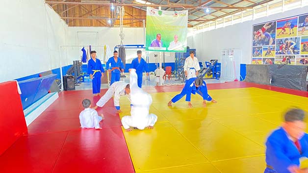 MANTAPKAN PERSIAPAN: Atlet judo Berau tetap berlatih rutin di bulan Ramadan untuk ikut serta di Kejurprov yang akan dilaksanakan di Balikpapan.