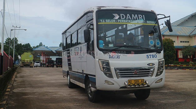 KEMBALI NORMAL: Bus damri yang berada di terminal Rinding (Mako Brimob).