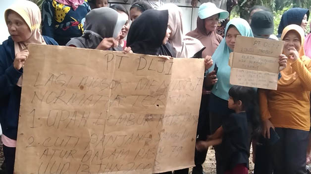 DIPECAT: Aksi mogok kerja yang dilakukan ratusan karyawan PT DLJ, berbuntut PHK massal yang dilakukan perusahaan.