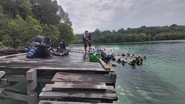 SALAH SATU WISATA UNGGULAN: Danau Kakaban yang berada di Kepulauan Maratua merupakan salah satu destinasi wisata unggulan di Berau.