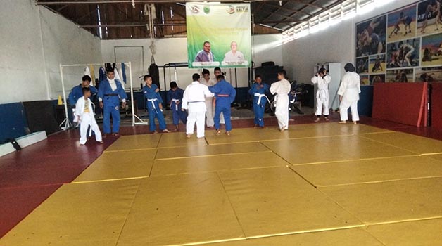 BERLATIH: Para atlet dari Cabor Judo saat berlatih beberapa waktu lalu.