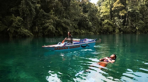 MULAI SEDIKIT DIKUNJUNGI: Kedatangan wisatawan di Labuan Cermin mengalami penurunan dalam beberapa bulan terakhir.