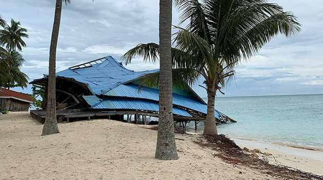 MEMPRIHATINKAN: Abrasi di Pulau Derawan setiap tahun makin mengkhawatirkan.