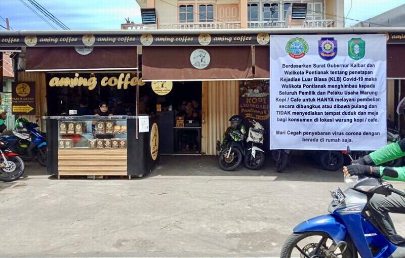 Warung kopi Aming mulai menerapkan take away atau dibungkus. foto Istimewa