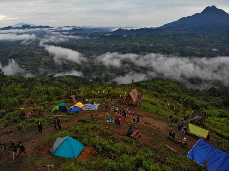 MASUK NOMINASI : Sepadang Hill yang berada di Desa Cipta Karya, Kecamatan Sungai Betung, Kabupaten Bengkayang masuk dalam nominasi Anugerah Pesona Indonesia (API) 2021. ISTIMEWA