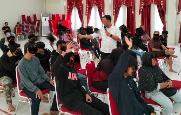 Perdamaian antara geng Matador dan geng Bogeng ini dilakukan oleh Pemerintah dan Polres Singkawang di Rumah Dinas Pj Wali Kota.