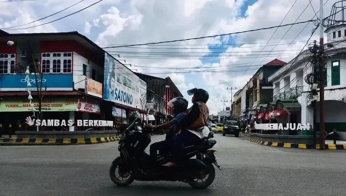 PENATAAN : Kondisi Pasar Sambas yang terlihat rapi usai mendapatkan program penataan dari Pemkab&nbsp; Sambas.