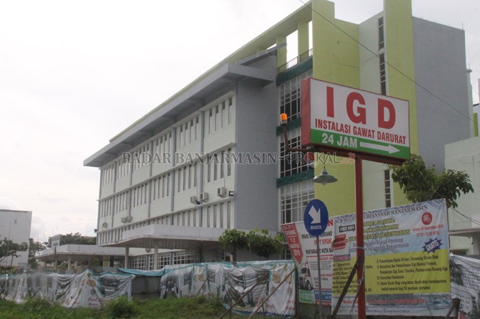 RUMKIT PEMKO: Bangunan Rumah Sakit Sultan Suriansyah belum rampung sepenuhnya. Tahun ini pembangunan akan dilanjutkan. | FOTO: NOORHIDAYAT/RADAR BANJARMASIN