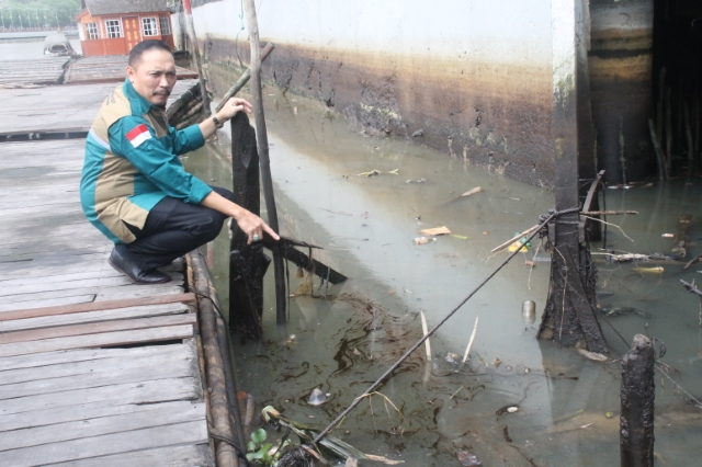 Kasus pencemaran oli di Jalan Pierre Tendean terbongkar