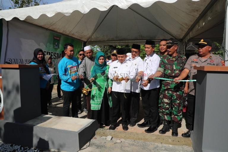 RUMAH TAHFIZ : Bupati Tanbu H Sudian Noor meresmikan rumah tahfiz di Kelurahan Batulicin ditandai pemotongan pita. | Foto: Karyono/Radar Banjarmasin