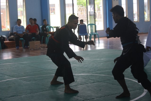 ADU JURUS: Pesilat muda perguruan se-Kota Banjarmasin akan diadu di ajang Popda Pencak Silat Kota Banjarmasin 2020, 13-15 Februari ini di GOR Voli Indoor SKB Banjarmasin.