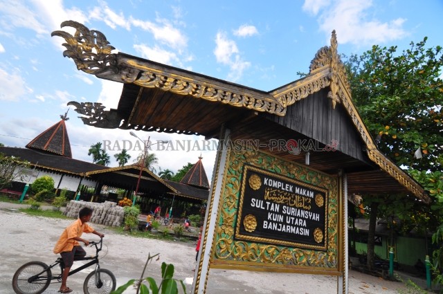 SEJARAH: Hari jadi Kota Banjarmasin ditetapkan dari momen Sultan Suriansyah memeluk Islam. Jadi kompleks makam ini merupakan bagian penting dari sejarah kota. | FOTO: SYARAFUDDIN/RADAR BANJARMASIN