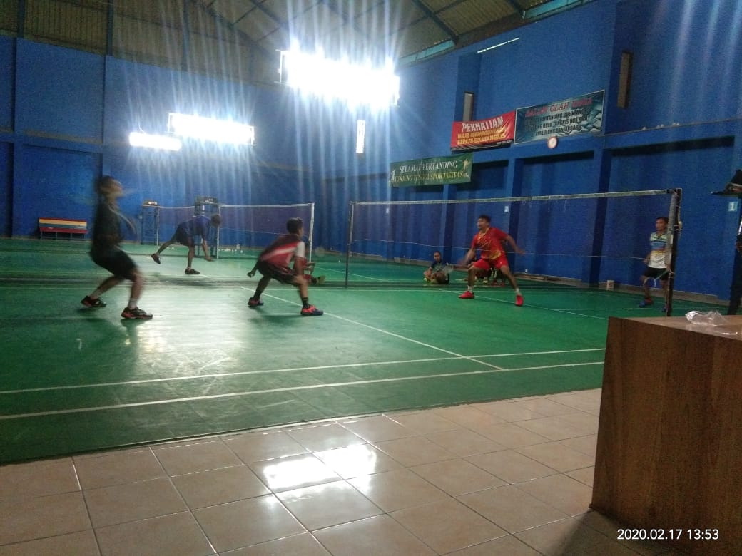 TURUN KE LAPANGAN: Tim Monev Pelatprov NPC Kalsel menjalankan tugasnya memantau perkembangan latihan paralimpian Kalsel yang akan berlaga ke Peparnas XVI 2020 Papua.