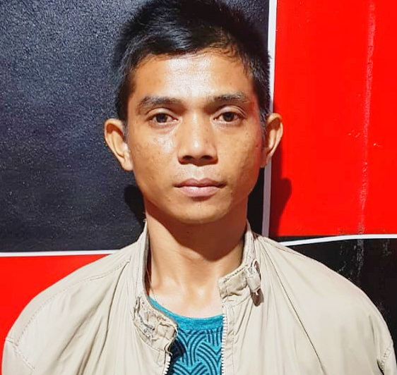 TAK BERKUTIK: Novi saat diamankan aparat Polsek Alabio karena membawa sabu.