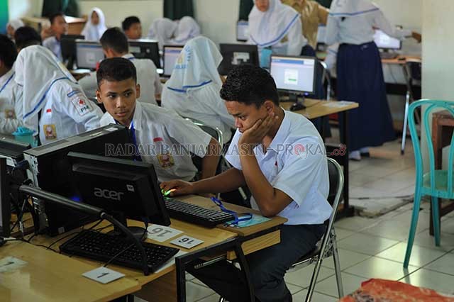 Dinas Pendidikan (Disdik) Banjarmasin memastikan Ujian Nasional Berbasis Komputer(UNBK) tingkat SMP bakal digelar April nanti.