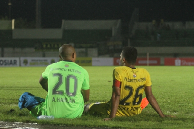 BERHENTI: Liga 1 dan Liga 2 secara resmi dihentikan sementara sampai dua pekan ke depan karena maraknya virus corona yang sudah menyebar di tanah air.