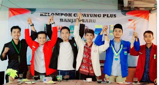TANTANG DEWAN: Kelompok Cipayung Plus Kota Banjarbaru, gabungan sejumlah organisasi mahasiswa. | Foto: Cipayung Plus BJB