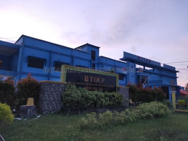 KARANTINA: Balai Teknologi milik Pemprov Kalsel dialihfungsikan menjadi rumah karantina bagi ODP agar mudah diawasi. | Foto: FAHRIADI NUR/RADAR BANJARMASIN