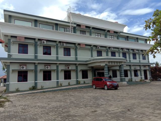 DIPULANGKAN : Sebanyak 14 orang dalam pengawasan (ODP) yang dirawat di Hotel Medina Pagatan Kecamatan Kusan Hilir, dipulangkan. (Foto Istimewa For Radar Banjarmasin).