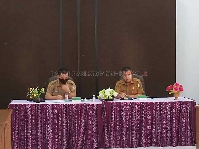 LOMBA: Asisten II Akhmad Hairin didampingi Kepala Bappeda Tala Andris Evony memimpin rapat teknis guna persiapan mengikuti lomba menyambut New Normal Life.