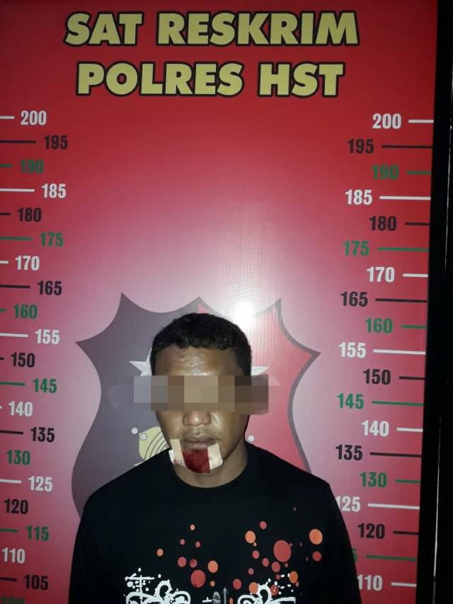 BINGUNG: AR diamankan di Polres Hulu Sungai Tengah (HST).