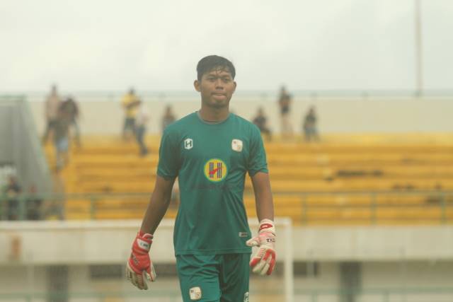 TIMNAS: Timnas Indonesia senior hanya memanggil penjaga gawang Muhammad Riyandi. Sedangkan di tingkat junior ada enam pemain dari berbagai kelompok umur.