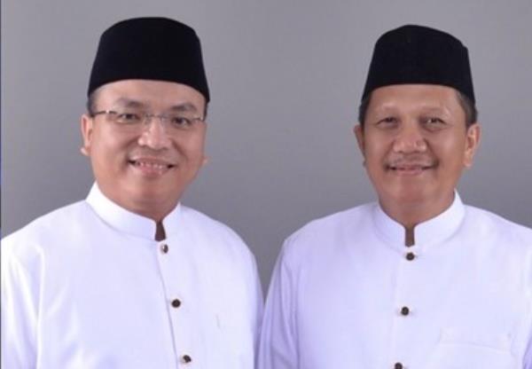 DUET PENANTANG: Denny Indrayana dan Difriadi Darjat. | FOTO: ISTIMEWA