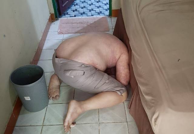 TERSUNGKUR: RAH, 40 tahun, terdata sebagai warga Kecamatan Koja Jakarta Utara, ditemukan tak bernyawa di sebuah kamar Hotel Herlina, Landasan Ulin, Kota Banjarbaru pada Minggu (6/9). Seorang perempuan yang diketahui masuk ke kamarnya sedang dicari oleh po