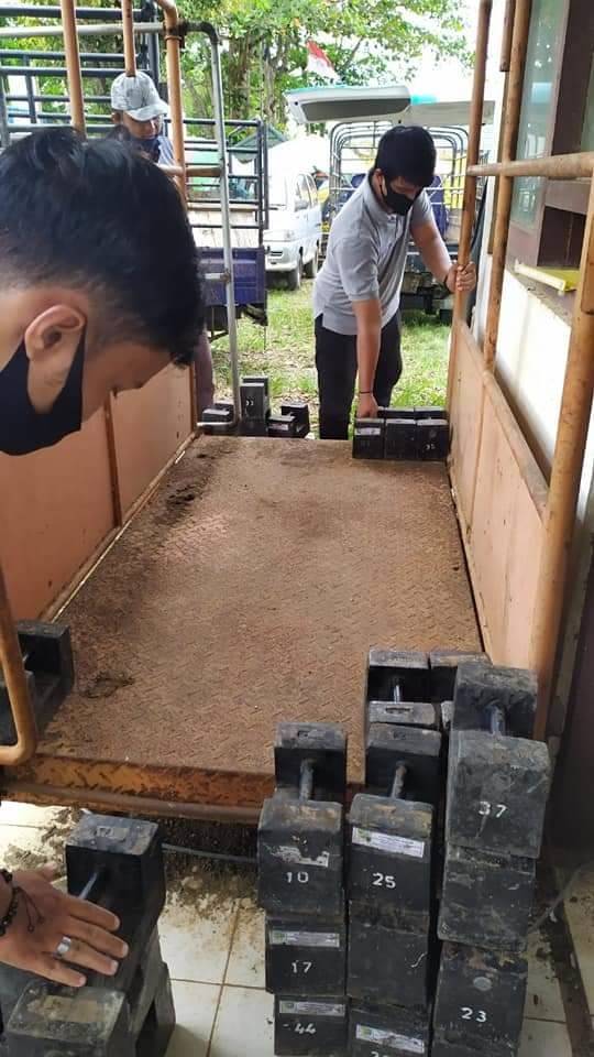 TERA: Keberadaan timbangan ternak di Pasar Hewan Sarang Halang Ditera ulang.