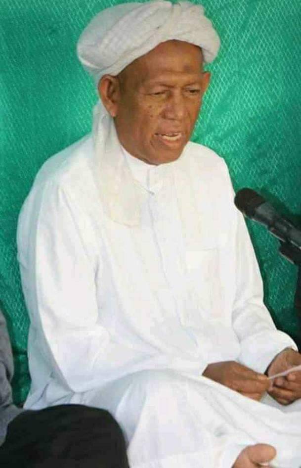 BERDUKA: Ulama kharismatik di Hulu Sungai Selatan, KH Muhammad Harli atau biasa disapa Guru Harli Pahampangan, meninggal dunia di usia 70 tahun dan dimakamkan di depan rumah beliau yang biasa digunakan sebagai tempat kegiatan Majelis Taklim Al-Mubarokah,