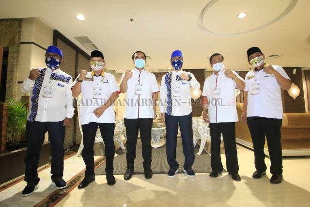 BERSAING: Para pasangan kandidat calon wali kota dan wakil wali kota yang berlaga di Pilkada Banjarbaru 2020. | FOTO: M RIFANI/RADAR BANJARMASIN