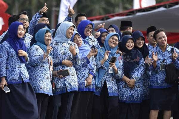 DILARANG BERPOLITIK: Aparatur sipil negara (ASN) dilarang menggunakan media sosial untuk kampanye calon di Pilkada. | FOTO: DOK/RADAR BANJARMASIN