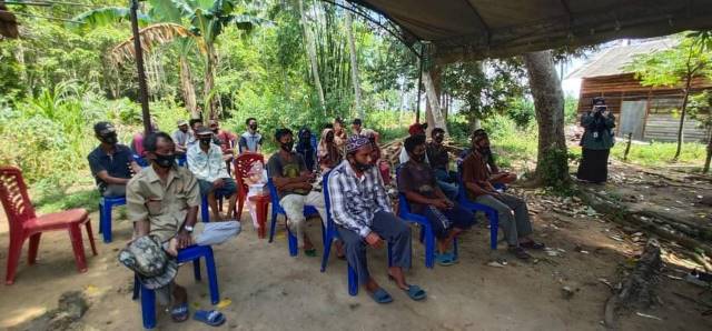 PELATIHAN: Binaan Baznas bidang peternakan mengikuti pelatihan pengolahan pakan ternak.