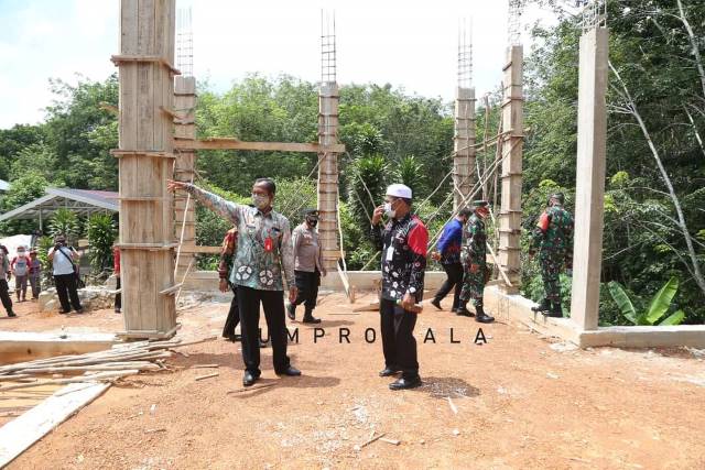 MANUNGGAL: Bupati Tala Sukamta mendatangi Desa Bingkulu Kecamatan Tambang Ulang melalui kegiatan Manunggal Tuntung Pandang