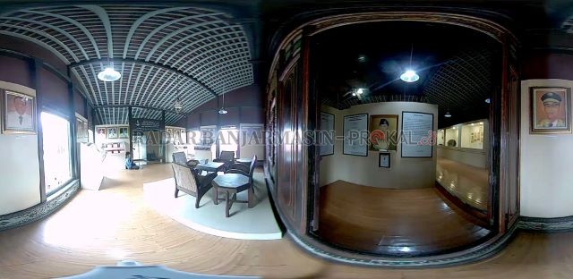 VR: Untuk mendapatkan pengalaman sempurna, pengguna disarankan menggunakan kacamata VR. | FOTO: ZAYID MUSIAFA FOR RADAR BANJARMASIN