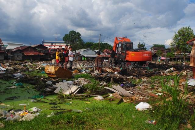 WAHYUDI/RADAR BANJARMASIN. SUSAH SINYAL: Banyaknya sekolah di pedalaman Kabupaten Balangan yang susah sinyal menjadi salah satu pertimbangan pembelajaran tatap muka.