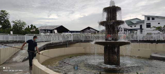 KETENANGAN PIKIRAN: Taman penyembuhan diri di RSJ Sambang Lihum. Ini merupakan taman inovasi satu-satunya di rumah sakit jiwa yang ada di Indonesia. | FOTO: RAHMAT HIDAYATULLAH/RADAR BANJARMASIN