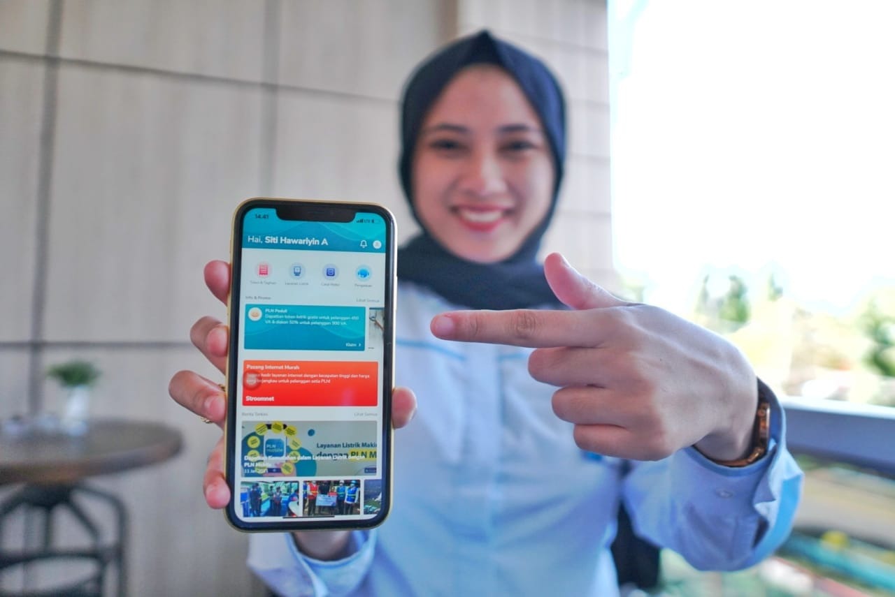 MOBILE: PT PLN (Persero) meluncurkan aplikasi layanan pelanggan New PLN Mobile. FOTO PLN FOR RADAR BANJARMASIN.