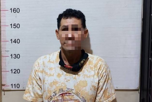 Sebulan menjadi buronan, M Affandi Al Latif dibekuk anggota Polsek Banjarmasin Barat di Kabupaten Hulu Sungai Selatan, Senin (11/1) dini hari.