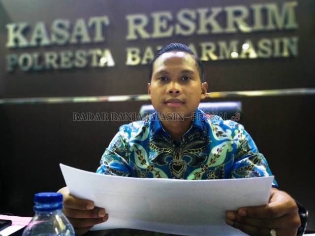 BUKA FAKTA: Kasat Reskrim Polresta Banjarmasin, Kompol Alfi an Tri Permadi membeberkan fakta baru dari kasus pencabulan anak di Banjarmasin Utara. [FOTO: DOKUMEN RADAR BANJARMASIN]