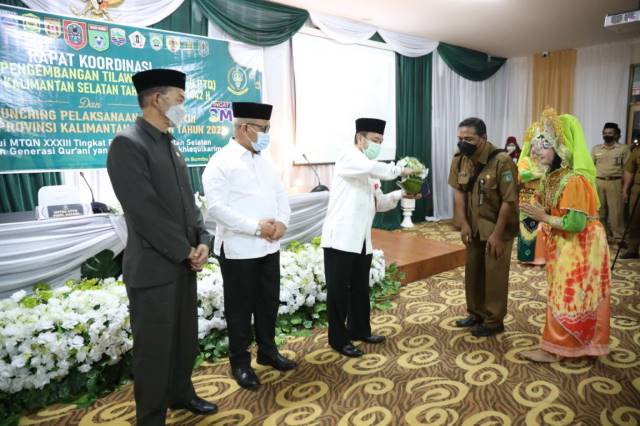 DIRESMIKAN: Suasana peluncuran MTQ se Kalsel di Tanah Bumbu.