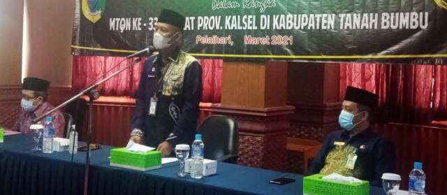 PELATIHAN: Sekretaris Daerah Tanah Laut Dahnial Kifli saat membuka  Pemusatan Pelatihan Training Center peserta MTQN Kabupaten Tala, Kamis (4/3).