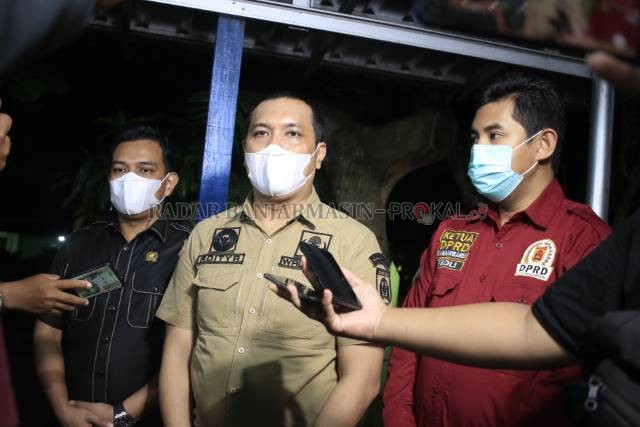 IKUT SIDAK: Wakil Ketua DPRD Banjarbaru, Taufik Rachman (paling kiri). | Foto: Muhammad Rifani/Radar Banjarmasin