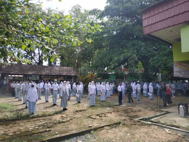SELEKSI PASKIBRAKA: Suasana seleksi Paskibraka Kabupaten Tanah Laut di SKB Tanah Laut, Senin (5/4). | Foto: Norsalim Yahya/Radar Banjarmasin