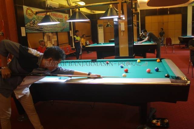 BOLA SODOK: Kejuaraan biliar di Banjarmasin, beberapa waktu lalu. Hanya arena biliar untuk pembinaan atlet yang mendapat pengecualian. | FOTO: DOKUMEN RADAR BANJARMASIN