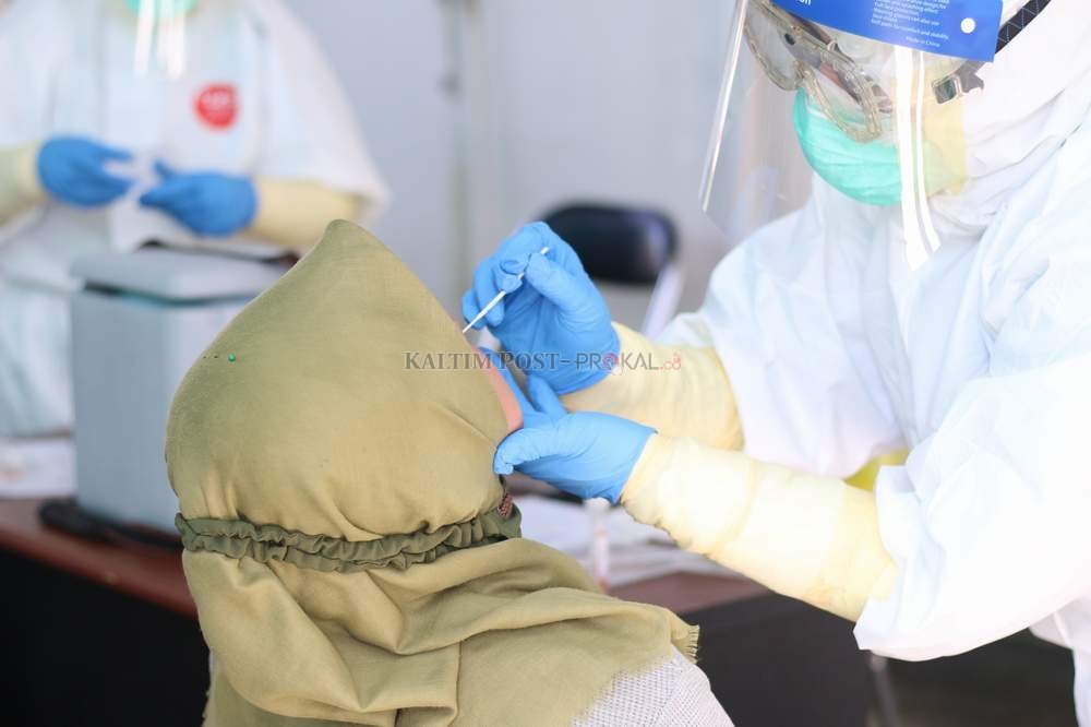 Foto ilustrasi swab antigen