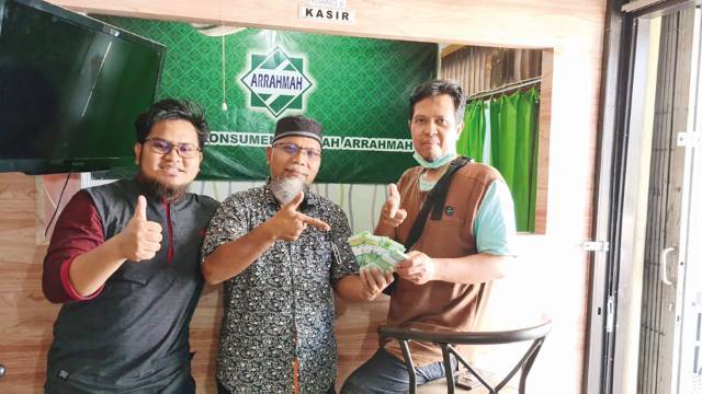 BUAT LEBARAN: Koperasi Syariah Arrahmah Banjarmasin menyediakan layanan penukaran uang pecahan kecil tanpa biaya tambahan.