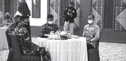 RAKOR: Bupati Tanah Laut H M Sukamta saat mengikuti Rakor Wasda dan Rakor Wasinkeubang di Aula Idham Chalid.