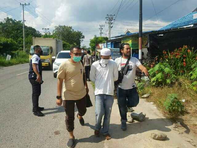 DIBEKUK: Pelaku sempat jauh melarikan diri, dan dihentikan di daerah Bati-bati.